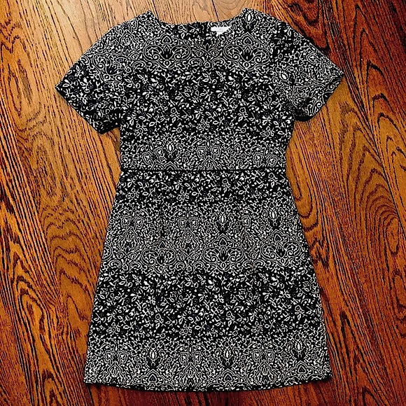 Navy Blue and Ivory Empire Waist Damask Pattern Dress With Pockets Size 8 - Picture 16 of 16